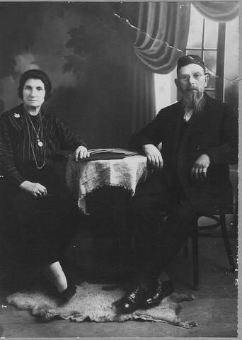 Peche and Herman Kortsarz